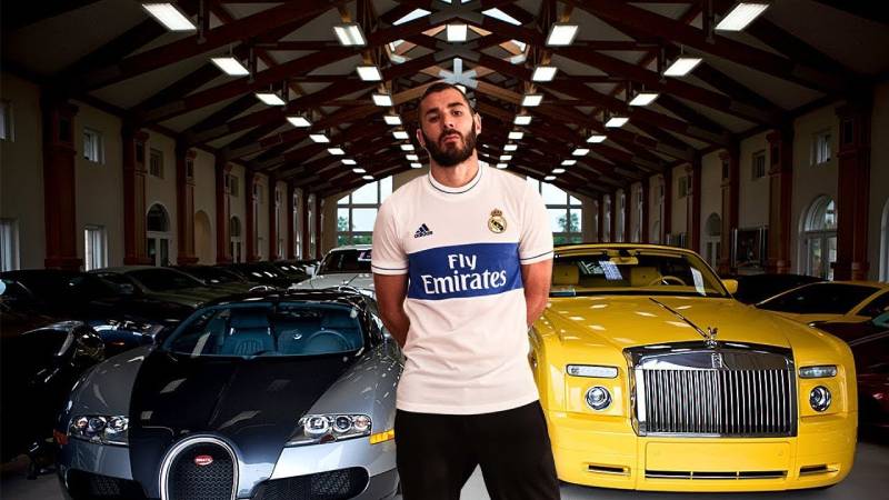 Cầu Thủ Bóng Đá Giàu Nhất Thế Giới Năm 2025: Ai Đang Dẫn Đầu? 4 Karim Benzema – 104 Triệu USD
