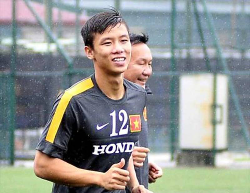 Tuổi Thơ & Xuất Phát Điểm