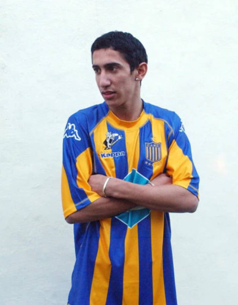 Xuất Phát Điểm – Từ Mỏ Than Đến Sân Cỏ